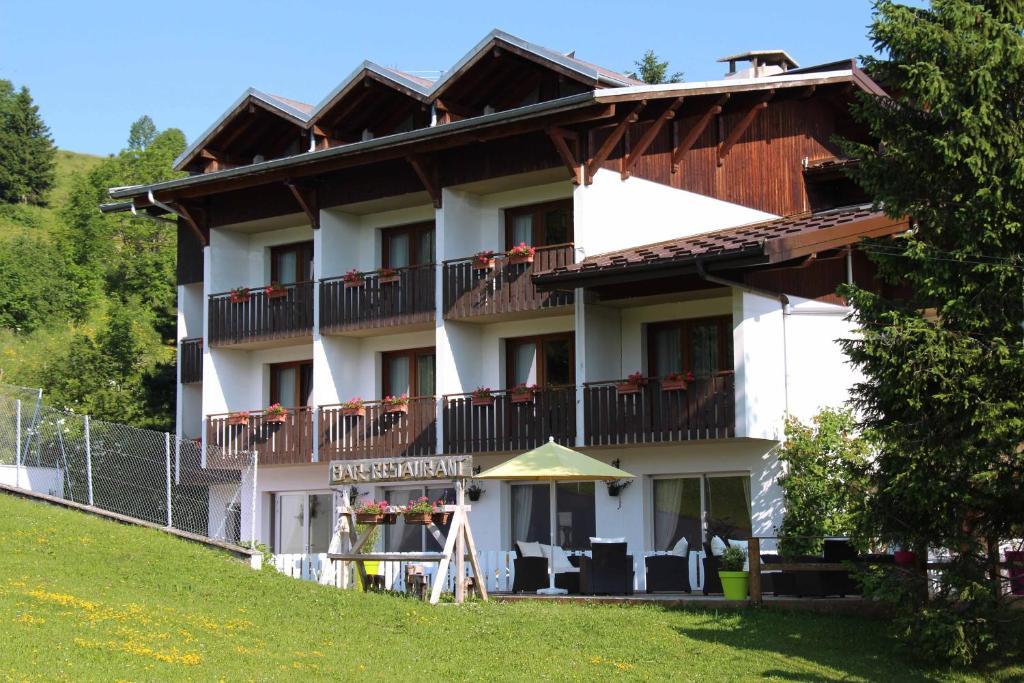 Hotel Le Christania Bellevaux Kültér fotó
